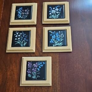 Elegant Floral Picture Frame Set in Black and Tan